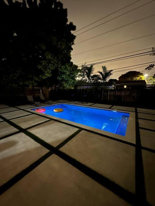 New Miami Home, Pool Near Airport And Beaches, King Bed المظهر الخارجي الصورة